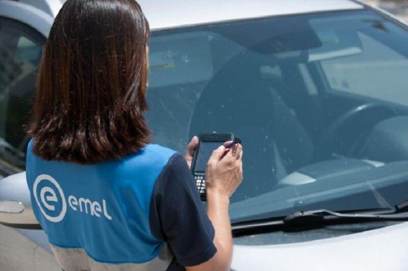 Contacte-nos